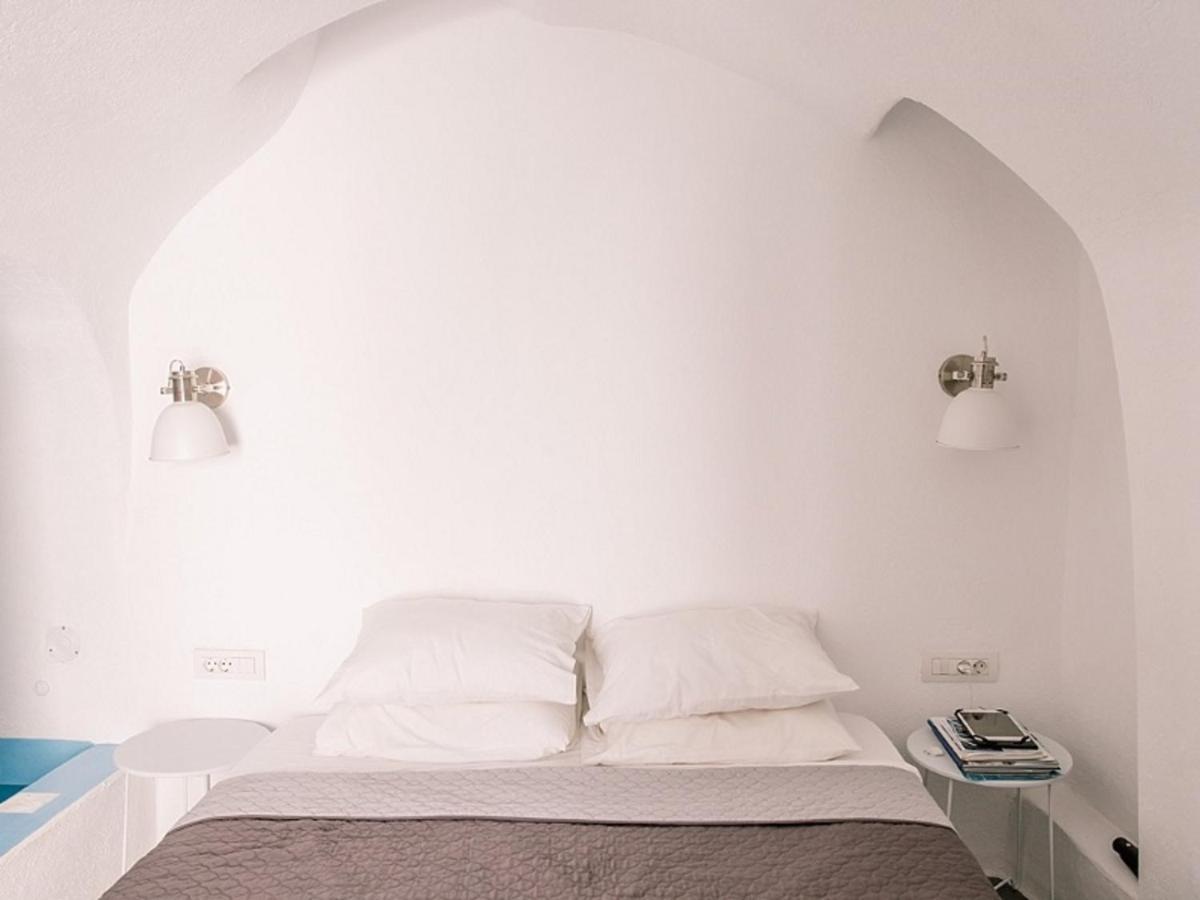 Luxl Villa Fira (Santorini)