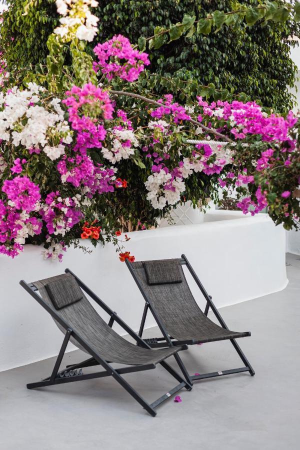 Luxl Fira (Santorini)